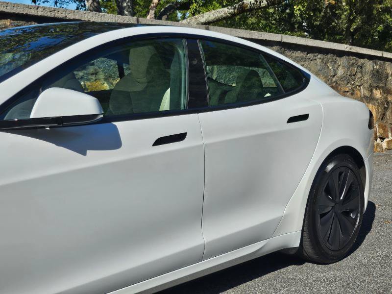 Used 2023 Tesla Model S AWD/4WD image 22