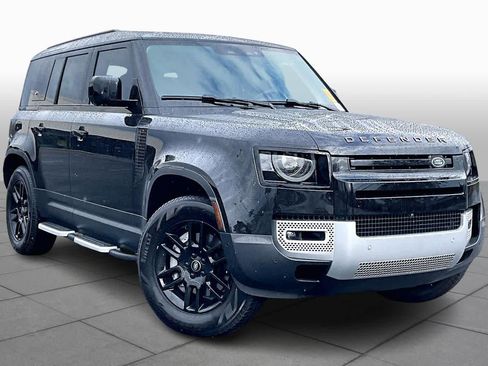 Used 2024 Land Rover Defender 110 S image 3