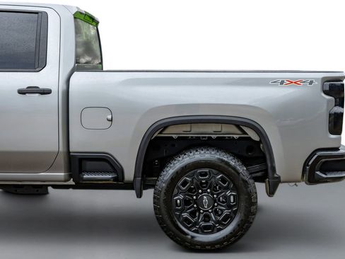Used 2026 Chevrolet Silverado 2500 Custom w/ Custom Convenience Package AWD/4WD image 11