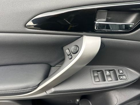 Used 2025 Mitsubishi Eclipse Cross SE image 13