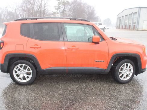 Used 2019 Jeep Renegade Latitude image 11
