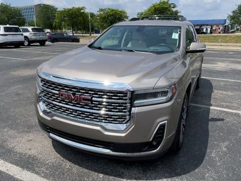 Used 2022 GMC Acadia Denali w/ Denali Ultimate Package AWD/4WD image 5