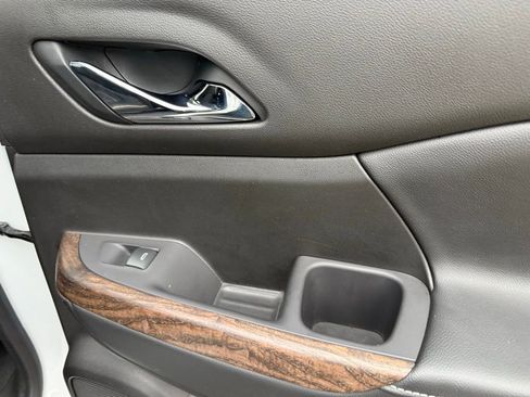 Used 2021 GMC Acadia Denali w/ Denali Ultimate Package image 44