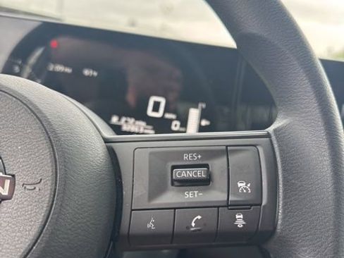 Certified 2025 Nissan Kicks SV AWD/4WD image 13