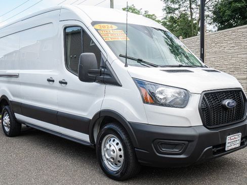 Used 2024 Ford Transit 250 148 Medium Roof Extended AWD image 2