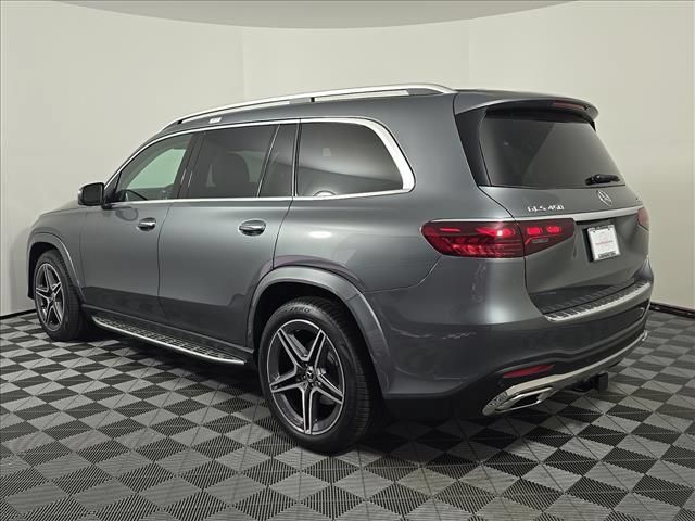 Used 2026 Mercedes-Benz GLS 450 4MATIC image 3