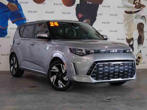 Used 2024 Kia Soul GT-Line image 2