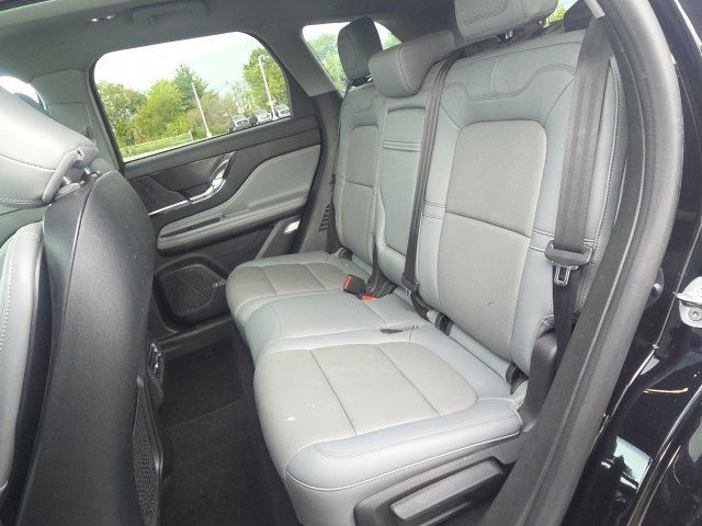 Used 2022 Lincoln Corsair Reserve w/ Equipment Group 201A AWD/4WD image 17