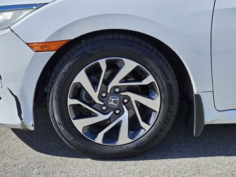 Used 2016 Honda Civic EX image 9