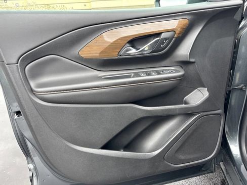 Used 2019 GMC Terrain SLE FWD image 16