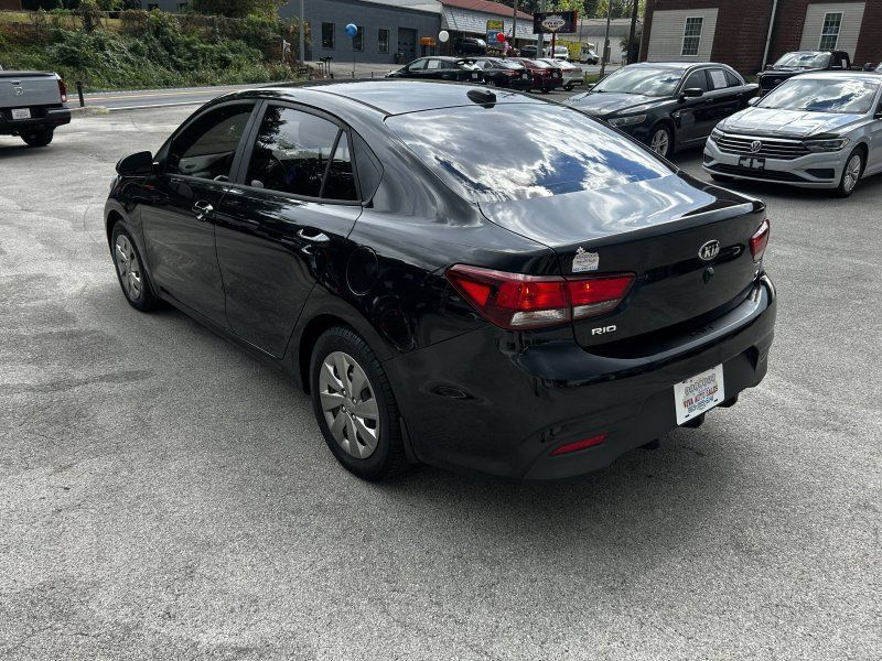 Used 2019 Kia Rio S FWD image 3