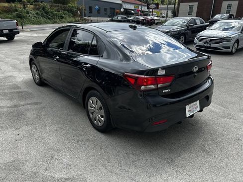 Used 2019 Kia Rio S FWD image 3