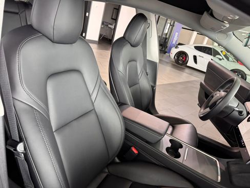 Used 2021 Tesla Model 3 Standard Range Plus image 12