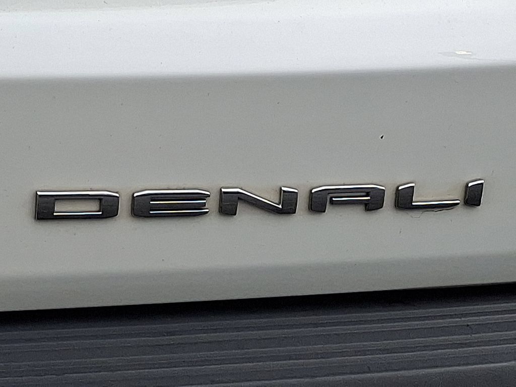 Used 2022 GMC Yukon Denali AWD/4WD image 32