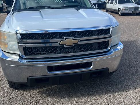 Used 2011 Chevrolet Silverado 3500 W/T image 6