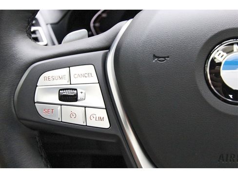 Used 2025 BMW X4 xDrive30i image 13