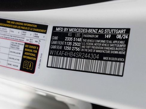 Used 2025 Mercedes-Benz C 300 4MATIC Sedan image 16