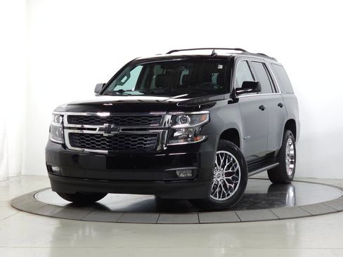 Used 2019 Chevrolet Tahoe LT w/ Luxury Package AWD/4WD image 1