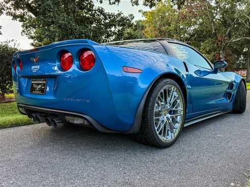 Used 2009 Chevrolet Corvette ZR1 w/ Preferred Equipment Group RWD image 38
