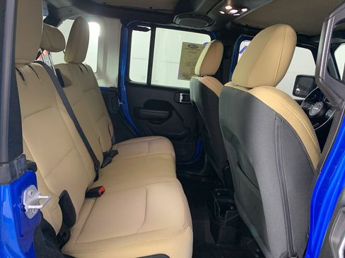Used 2022 Jeep Wrangler Unlimited Sport image 38