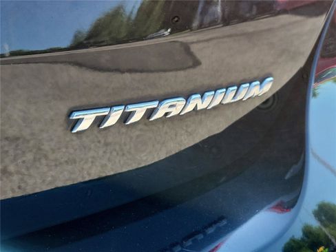 Used 2017 Ford Focus Titanium FWD image 8