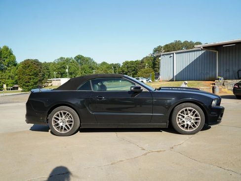 Used 2013 Ford Mustang GT Premium w/ Security Pkg image 3