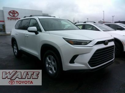 New 2026 Toyota Grand Highlander LE