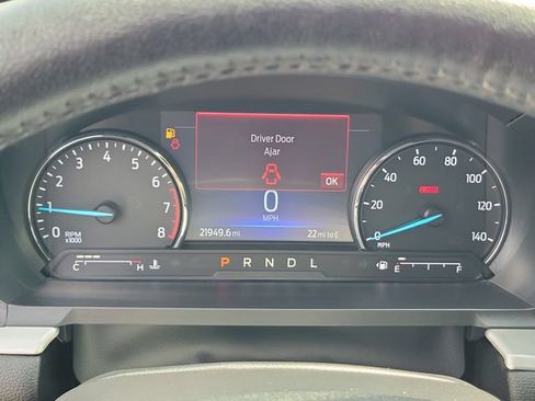 Used 2022 Ford Explorer XLT w/ Equipment Group 202A RWD image 28