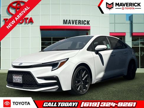 Used 2025 Toyota Corolla SE w/ SE Premium Package FWD image 1