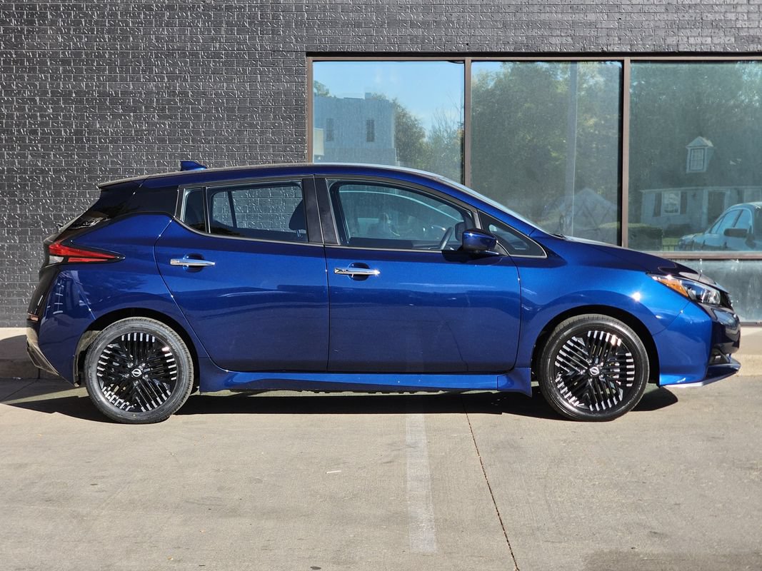 Used 2025 Nissan Leaf SV Plus FWD image 8