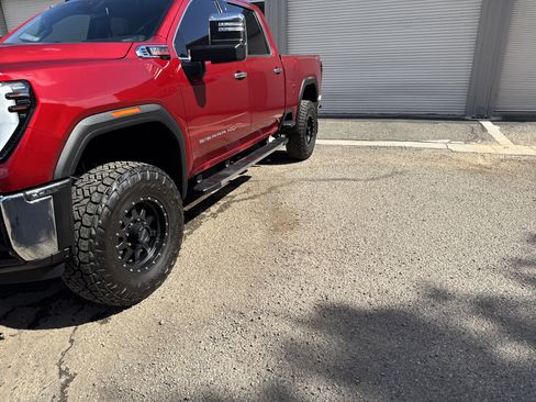 Used 2024 GMC Sierra 3500 SLT w/ SLT Convenience Package AWD/4WD image 4