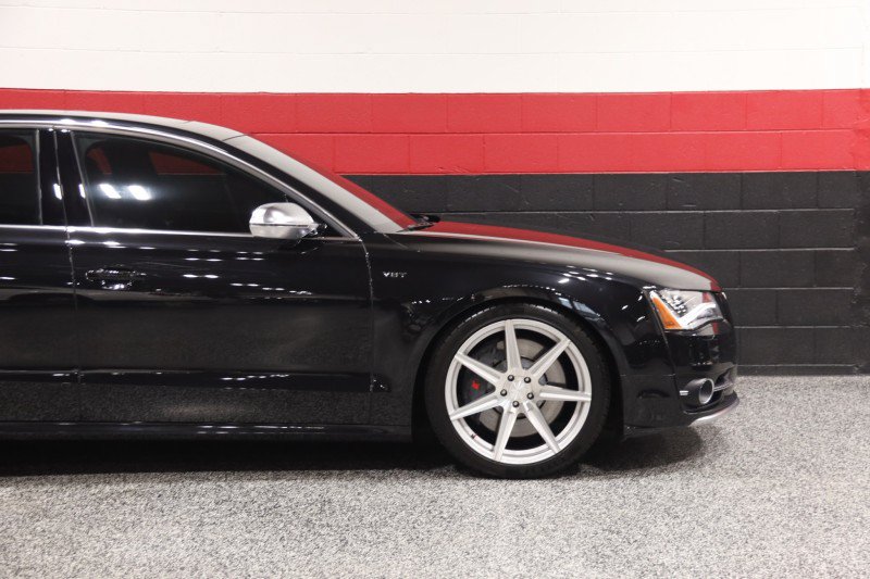 Used 2014 Audi S8 AWD/4WD image 6