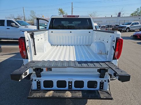 Used 2024 GMC Sierra 1500 SLT image 10