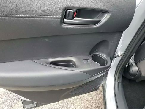 Used 2024 Toyota Corolla Cross SE image 15