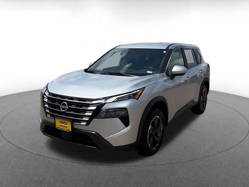 Used 2025 Nissan Rogue SV FWD image 7