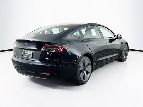 Used 2023 Tesla Model 3 Standard Range image 9
