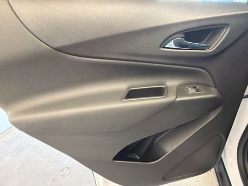 Used 2022 Chevrolet Equinox LT image 22