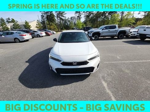 Used 2025 Honda Civic Sport Touring image 4