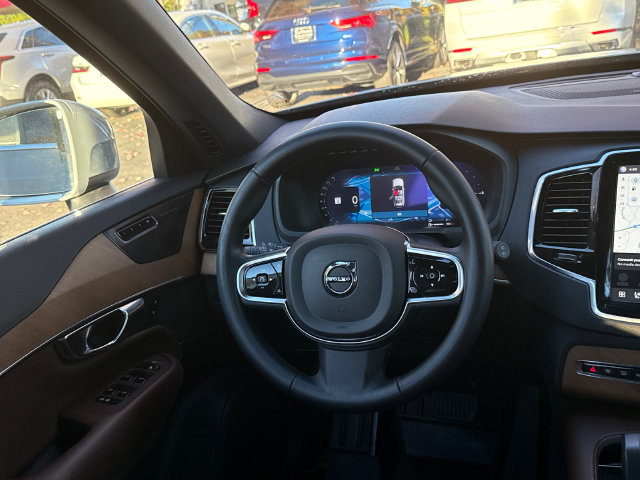 Certified 2025 Volvo XC90 T8 Plus AWD/4WD image 22