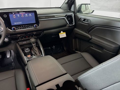 New 2025 GMC Canyon Elevation w/ Convenience Package image 22