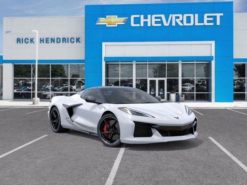 New 2025 Chevrolet Corvette E-Ray image 2