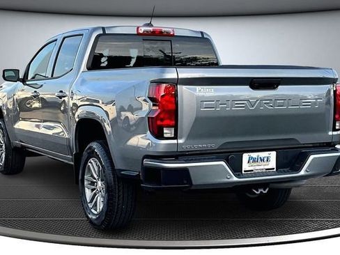 Used 2026 Chevrolet Colorado LT image 3