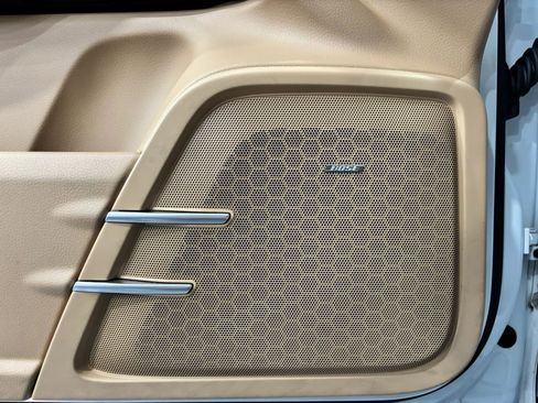 Used 2017 Porsche Cayenne Platinum Edition w/ Premium Package (PJV) image 41