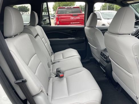 Used 2025 Honda Passport EX-L image 28