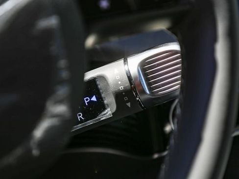 New 2025 Hyundai Ioniq 5 SE image 19