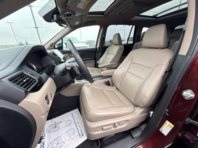 Used 2018 Honda Pilot Elite image 25