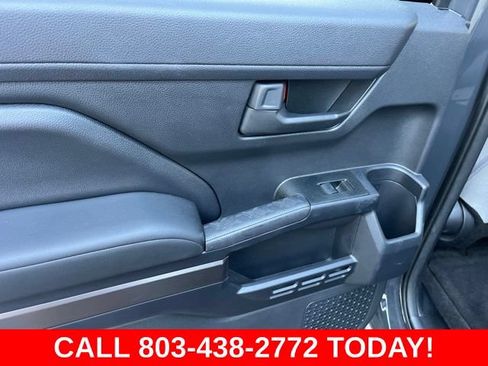 Used 2025 Toyota 4Runner TRD Off-Road AWD/4WD image 13
