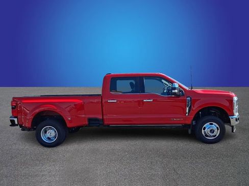 Used 2024 Ford F350 Lariat w/ Lariat Ultimate Package AWD/4WD image 3