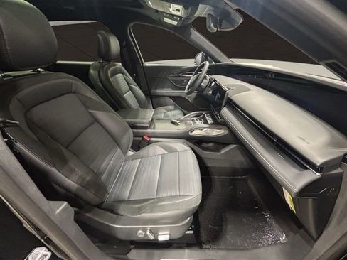 New 2025 Lincoln Nautilus Reserve w/ Jet Appearance Package image 18