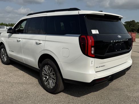 New 2027 Ford Expedition Platinum w/ Driver's Package RWD image 5